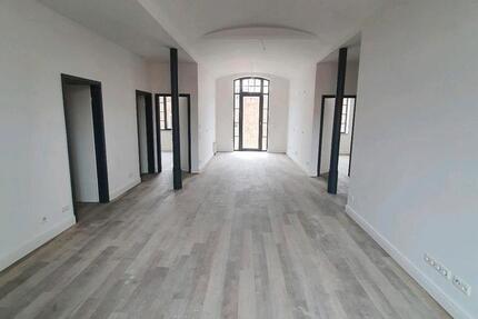 Wohnung Burg - 4 Zimmer, 111 m&sup2;, 1.270&euro; | Angebot:24513246