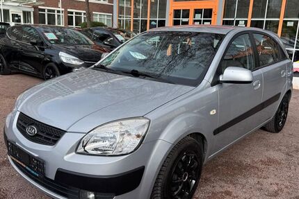 Kia Rio 88.050 km 2.890 &euro; Magdeburg 39124