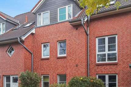 Haus zum Kaufen in Hermsdorf 849.000 € 521.4 m² 21 zimmer