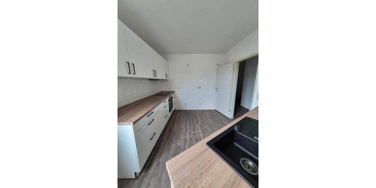 Etagenwohnung Magdeburg Nordwest - 3 Zimmer, 90 m&sup2;, 661&euro; | Angebot:25379558