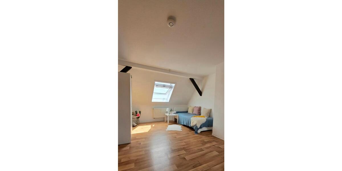 Dachgeschoßwohnung Schönebeck (Elbe) - 1 Zimmer, 37 m&sup2;, 343&euro; | Angebot:26561584