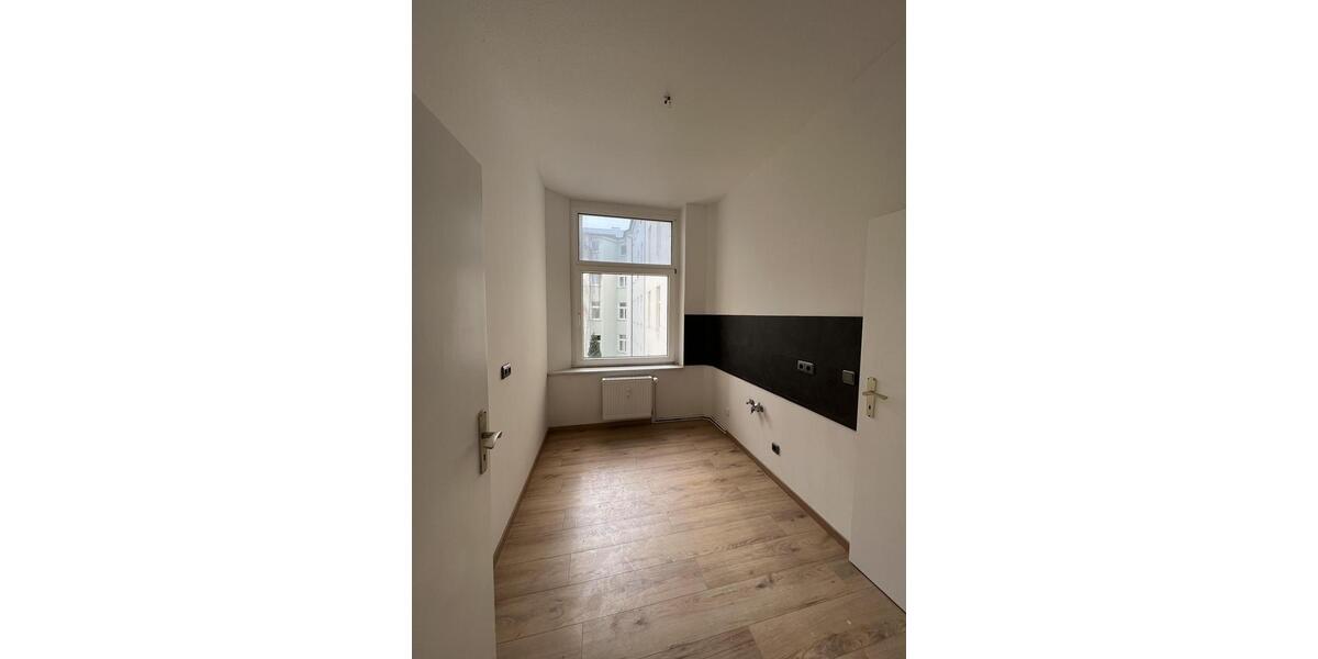 Etagenwohnung Magdeburg Nordwest - 2 Zimmer, 61 m&sup2;, 495&euro; | Angebot:26663787