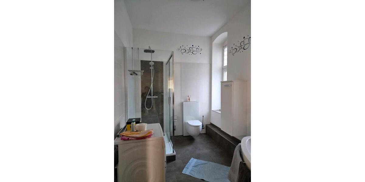 Hochparterre Magdeburg Nordwest - 4 Zimmer, 105 m&sup2;, 1.450&euro; | Angebot:27628245