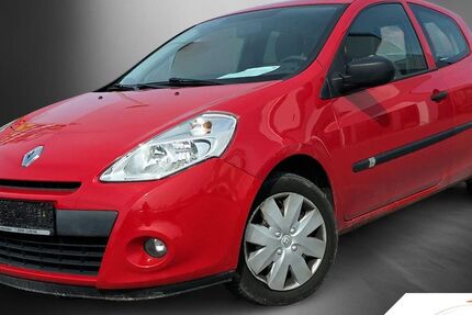 Renault Clio 124.000 km 2.450 &euro; Magdeburg 39118