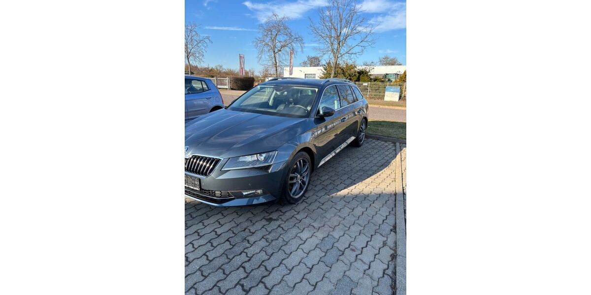 Skoda Superb 157.302 km 15.749 &euro; Haldensleben 39340