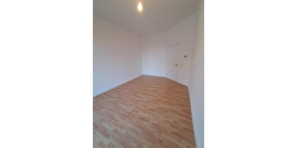 Etagenwohnung Magdeburg Nordwest - 4 Zimmer, 96 m&sup2;, 799&euro; | Angebot:24639654