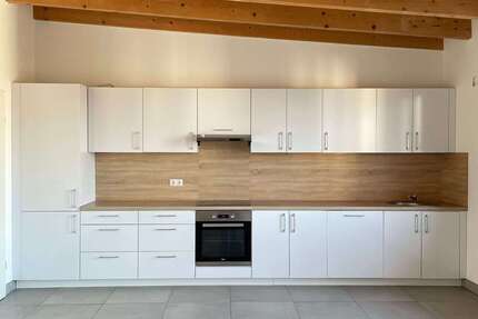 Wohnung zum Mieten in Magdeburg 705 € 86.9 m² 4 zimmer