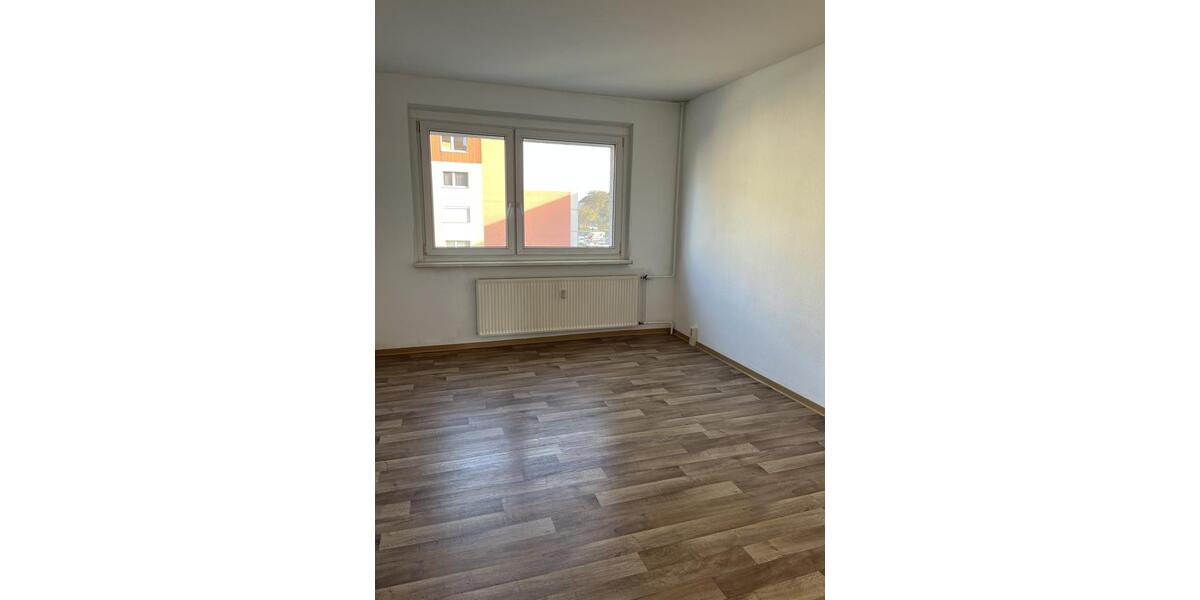 Etagenwohnung Wolmirstedt - 3 Zimmer, 70 m&sup2;, 455&euro; | Angebot:23507766
