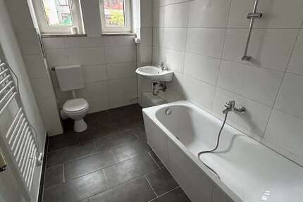 Wohnung zum Mieten in Magdeburg 380 € 63.28 m² 3 zimmer