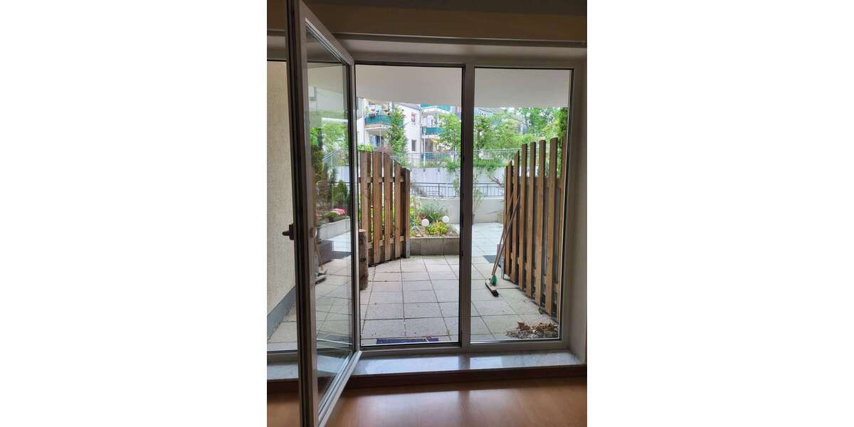 ruhige Erdgeschosswohnung mit Terrasse zum Innenhof *ab sofort verfügbar* 2 zimmer