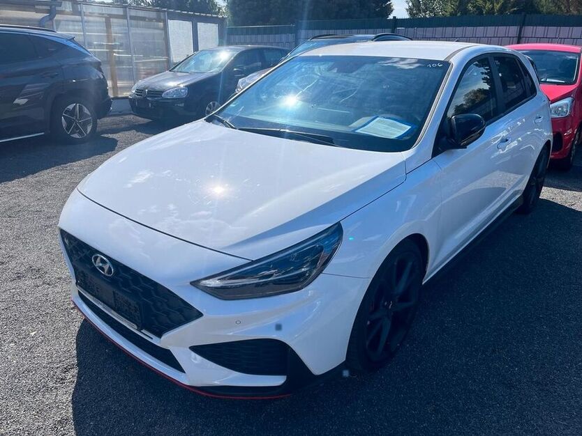 i30