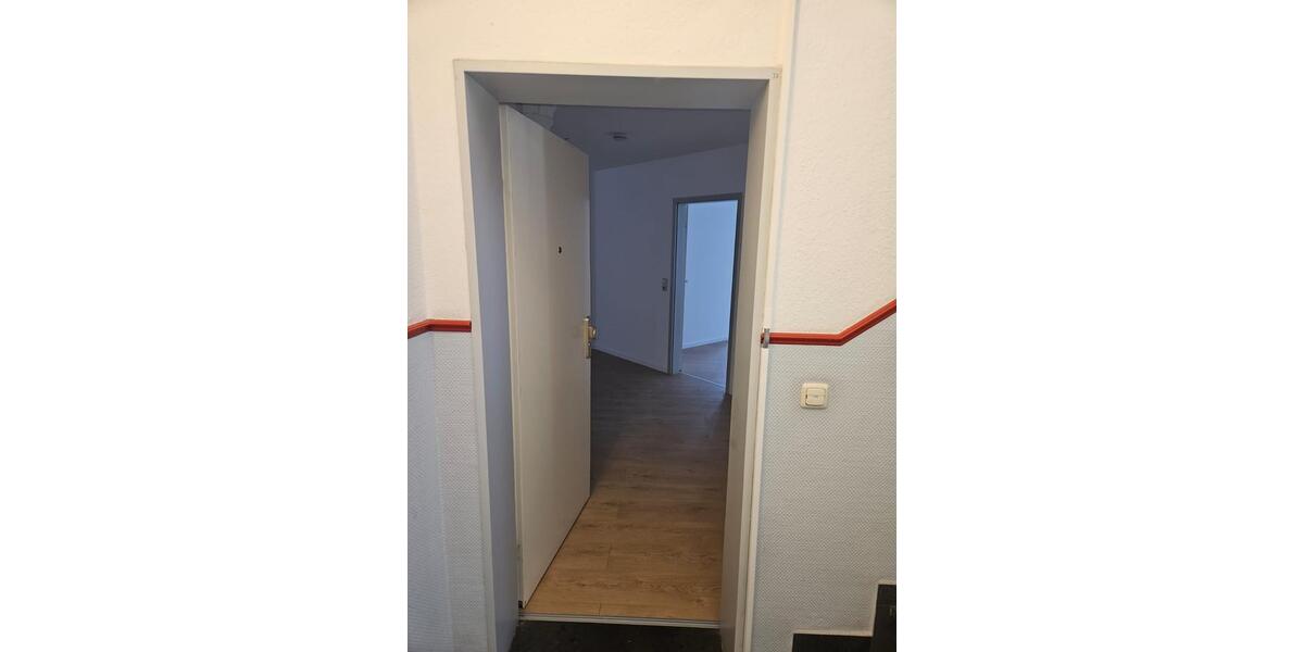 Etagenwohnung Magdeburg Neue Neustadt - 3 Zimmer, 89 m&sup2;, 630&euro; | Angebot:25903022