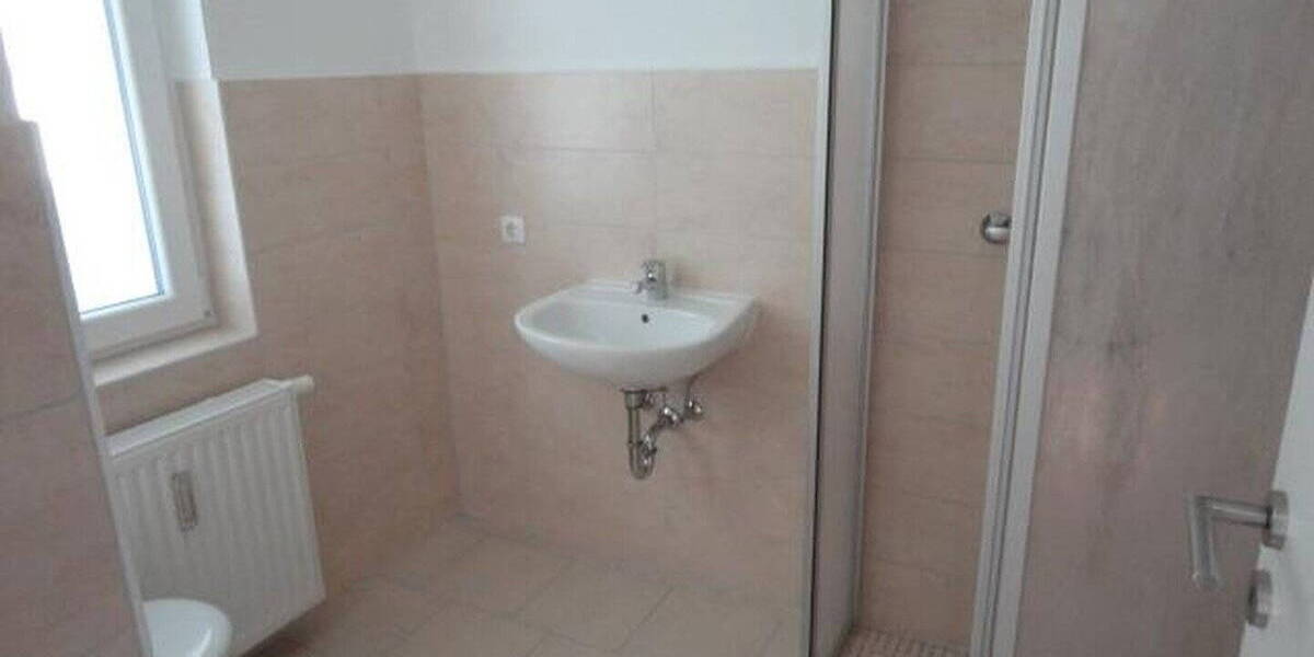 Etagenwohnung Magdeburg Neue Neustadt - 4 Zimmer, 98 m&sup2;, 840&euro; | Angebot:26654600