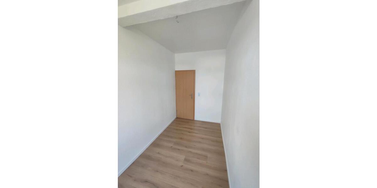 Dachgeschoßwohnung Egeln - 3 Zimmer, 65 m&sup2;, 450&euro; | Angebot:26449023