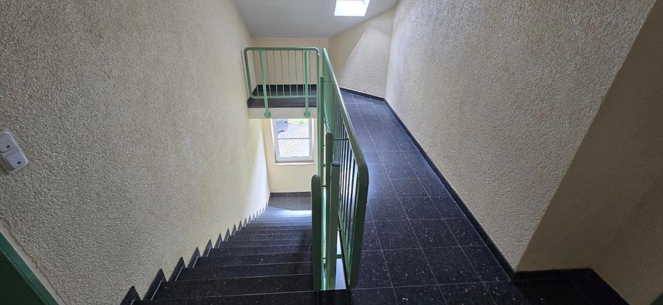 Dachgeschoßwohnung Erxleben - 2 Zimmer, 64 m&sup2;, 471&euro; | Angebot:26647189