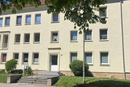 Wohnung Calbe - 3 Zimmer, 77 m&sup2;, 540&euro; | Angebot:26402408