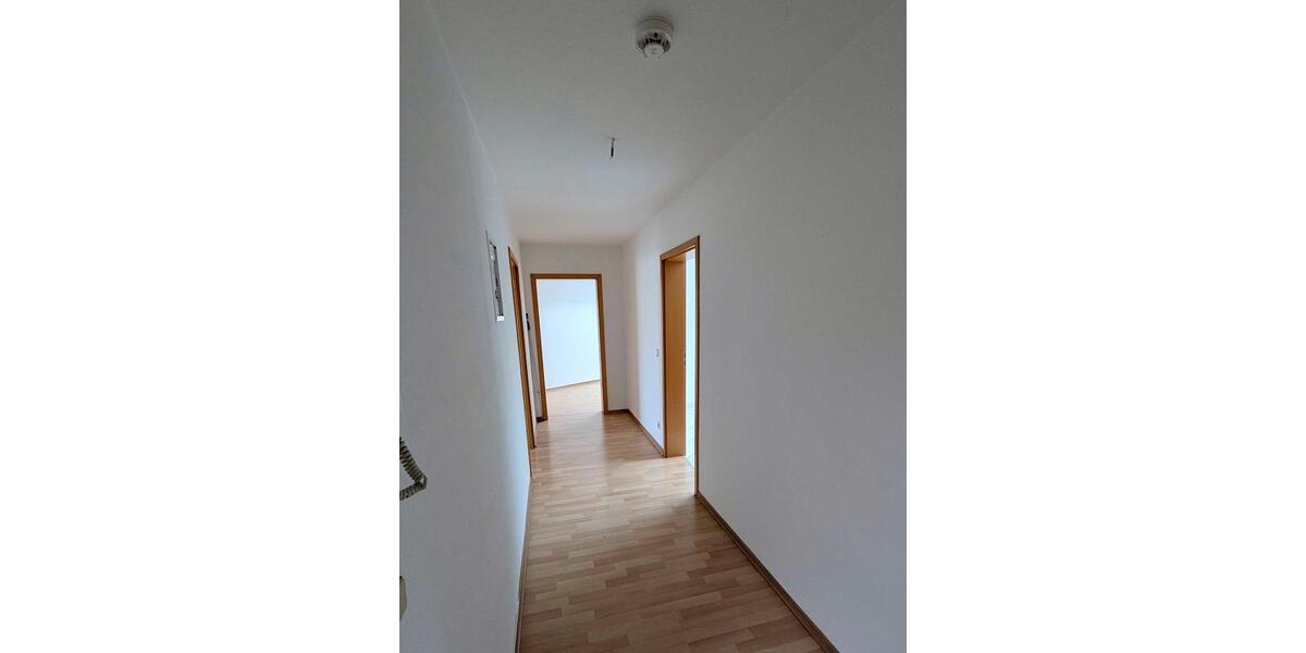 Dachgeschoßwohnung Magdeburg Leipziger Straße - 2 Zimmer, 67 m&sup2;, 430&euro; | Angebot:26100528
