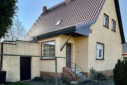 Haus Burg - 6 Zimmer, 132 m&sup2;, 157.000&euro; | Angebot:25880405