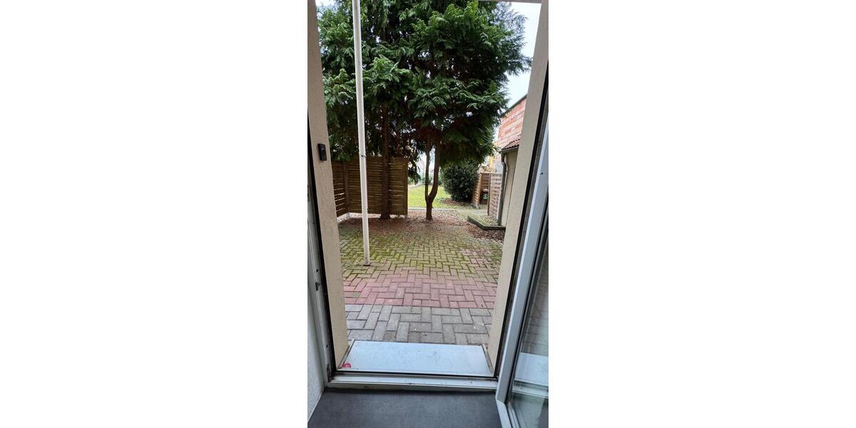 Erdgeschoßwohnung Magdeburg Neue Neustadt - 3 Zimmer, 73 m&sup2;, 600&euro; | Angebot:25614504