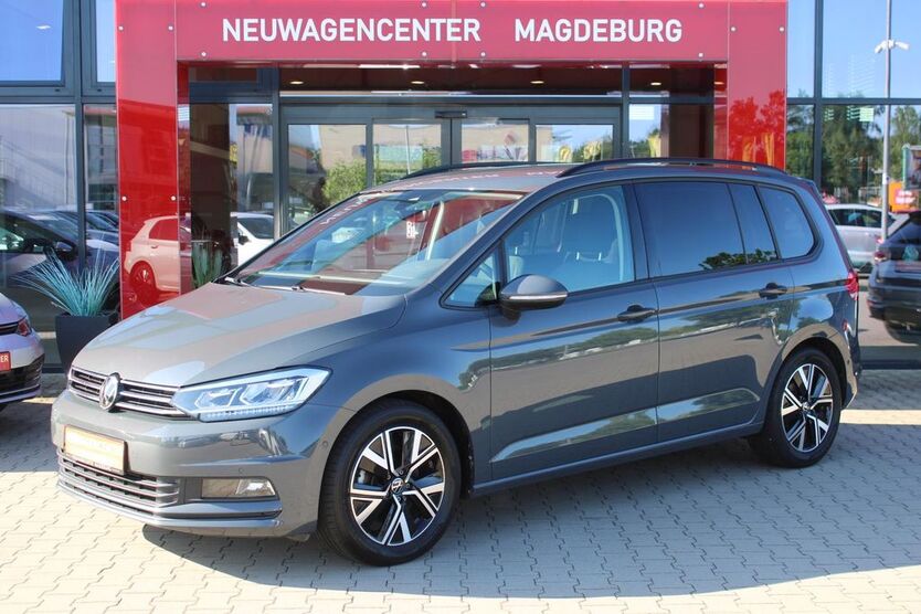 VW Touran 25.039 km 34.980 € Magdeburg 39128