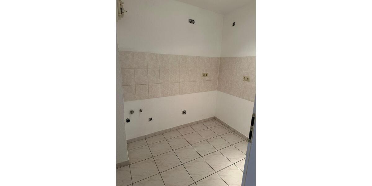 Dachgeschoßwohnung Schönebeck (Elbe) - 2 Zimmer, 44 m&sup2;, 289&euro; | Angebot:26505155