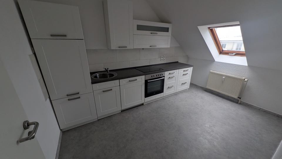 Dachgeschoßwohnung Magdeburg Leipziger Straße - 2 Zimmer, 80 m&sup2;, 475&euro; | Angebot:25540628