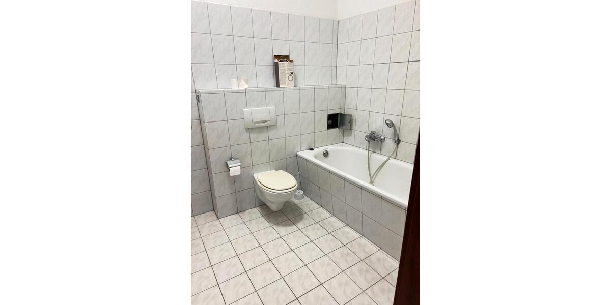 Etagenwohnung Magdeburg Nordwest - 2 Zimmer, 69 m&sup2;, 650&euro; | Angebot:26003577