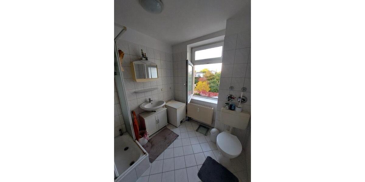 Etagenwohnung Magdeburg Brückfeld - 1 Zimmer, 30 m&sup2;, 300&euro; | Angebot:25424495