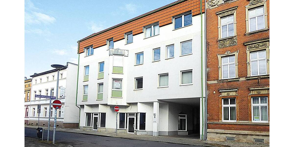 Büro & Geschäftshaus in der Schönebecker Altstadt zimmer