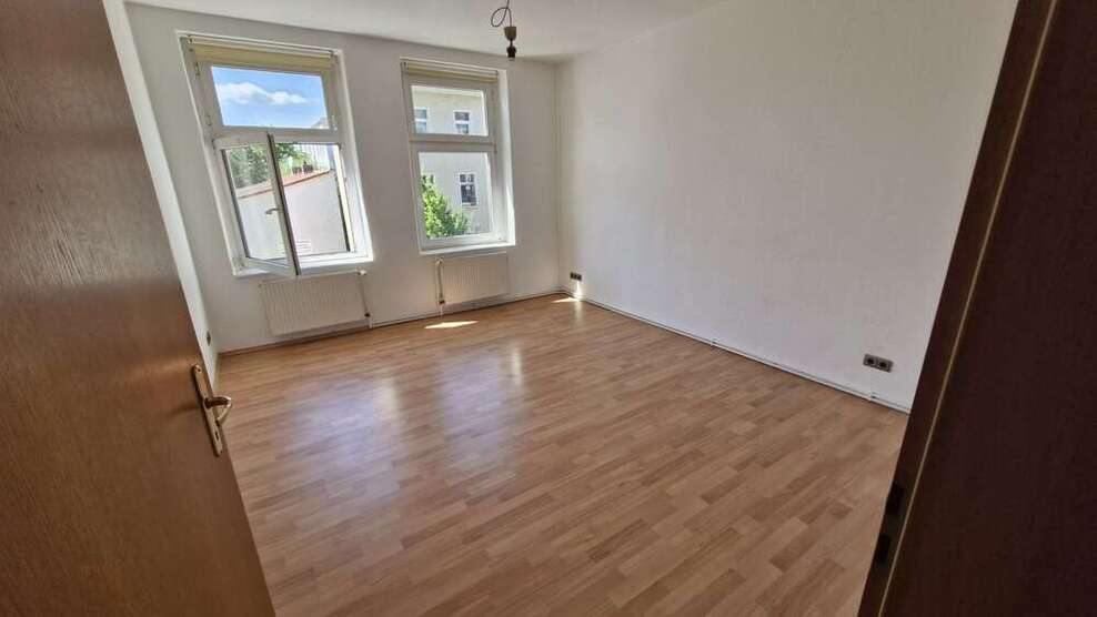 Wohnung zum Mieten in Magdeburg 270 € 39 m²