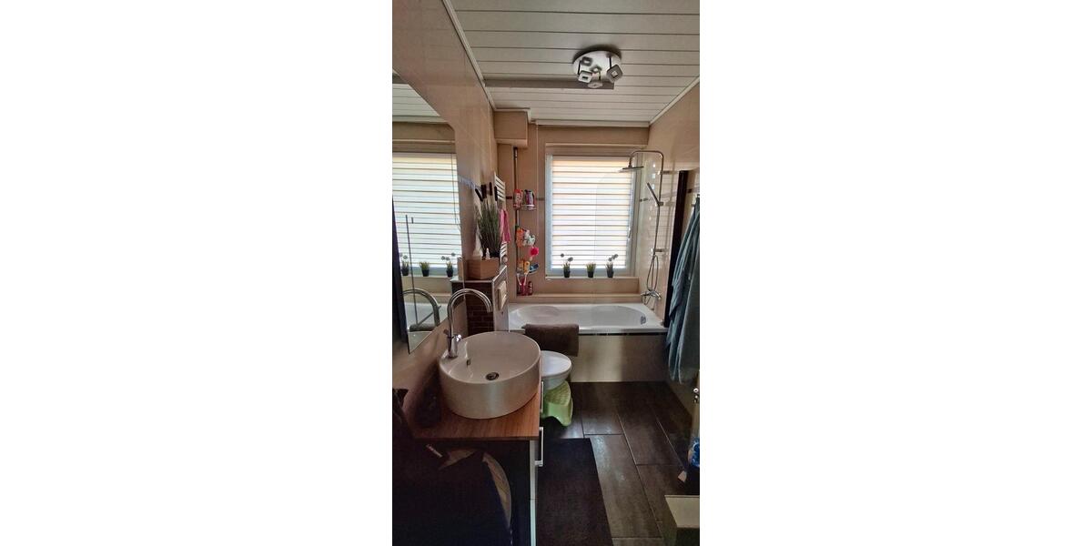 Etagenwohnung Oschersleben (Bode) - 3 Zimmer, 65 m&sup2;, 76.000&euro; | Angebot:26572792
