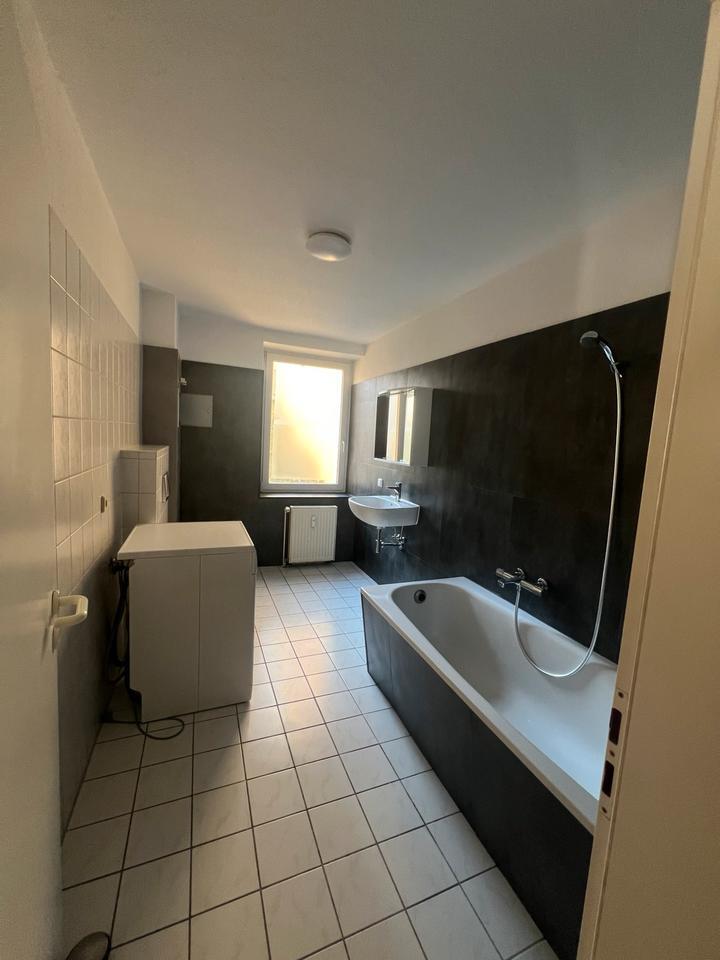 Große 3 Zimmerwohnung in Sudenburg 151 zimmer