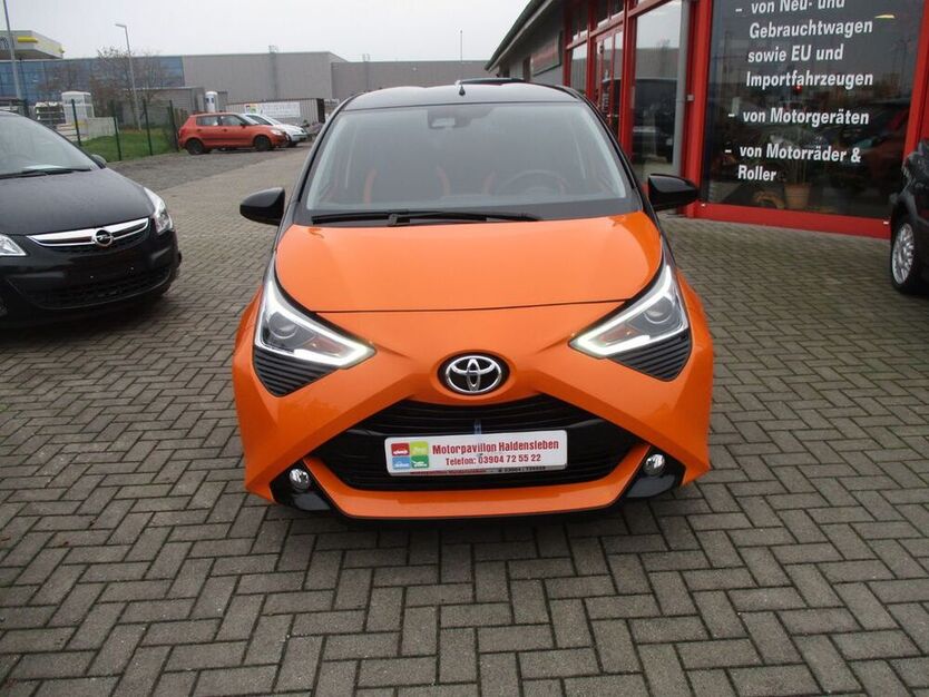 Aygo (X)