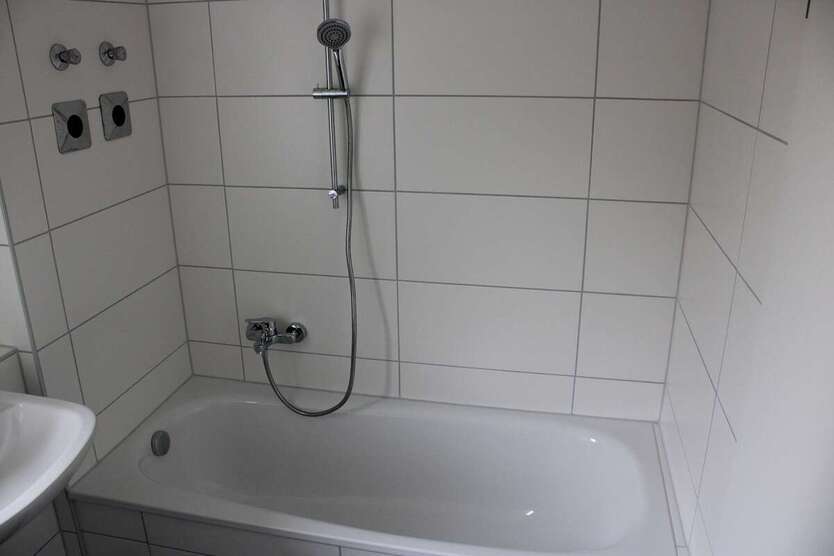 frisch renovierte 3 Zimmer-Wohnung mit Balkon und Tageslichtbad *ab sofort verfügbar* 3 zimmer